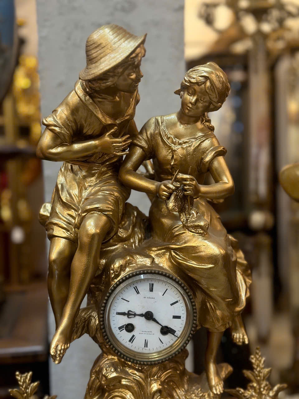 Đồng Hồ Đẳng Cấp Quý Tộc &nbsp;– Sang Trọng Vượt Thời Gian [TH1090]